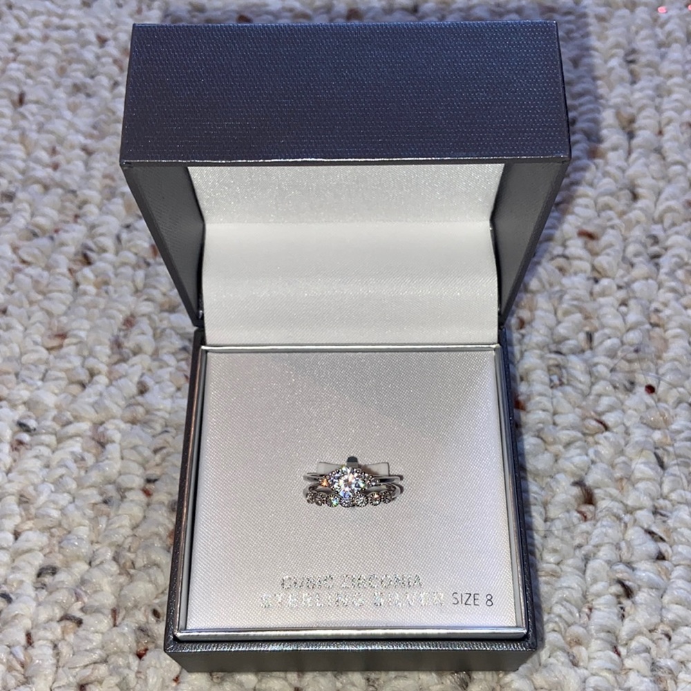 Primrose ring set